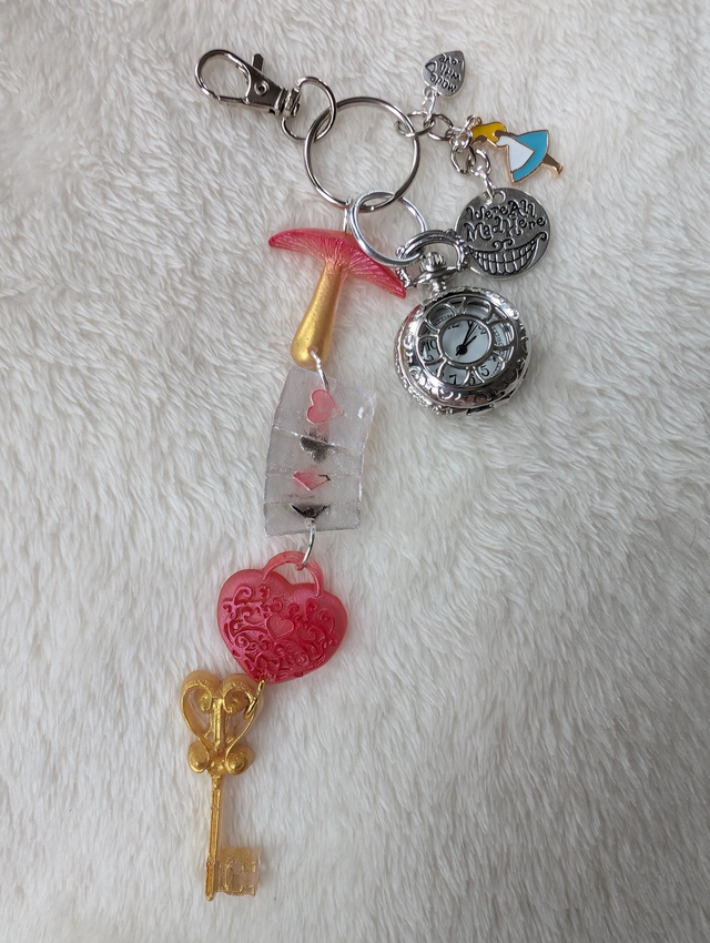 Alice in wonderland themed keyring 