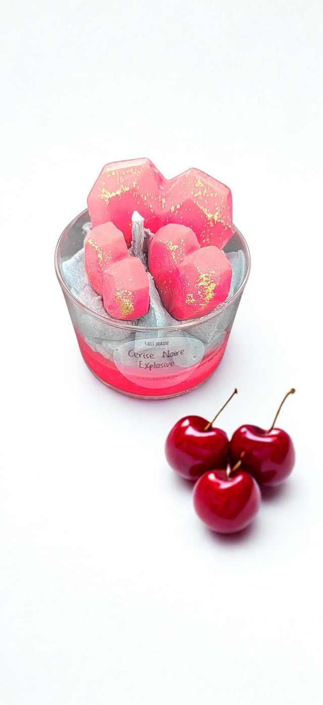 Bougie cerise noire explosive 