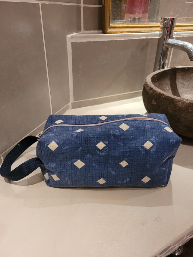 Grande trousse de toilette