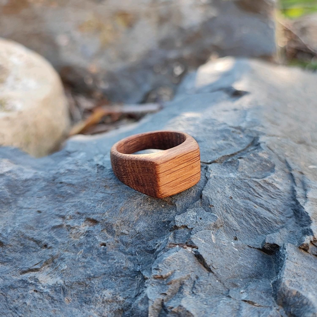 Chevalière en Bois de Chêne