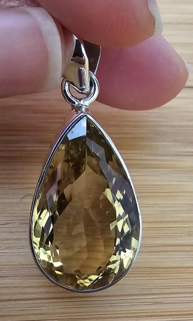 Sterling Silver Citrine pendant 