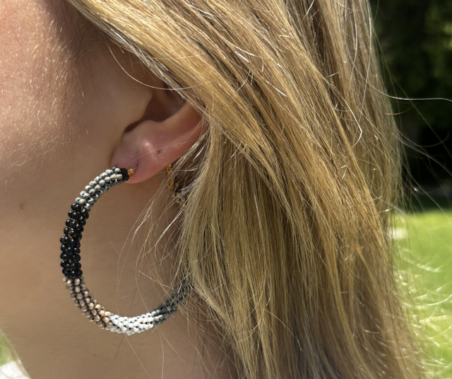 Argollas zulu mostacillas negro