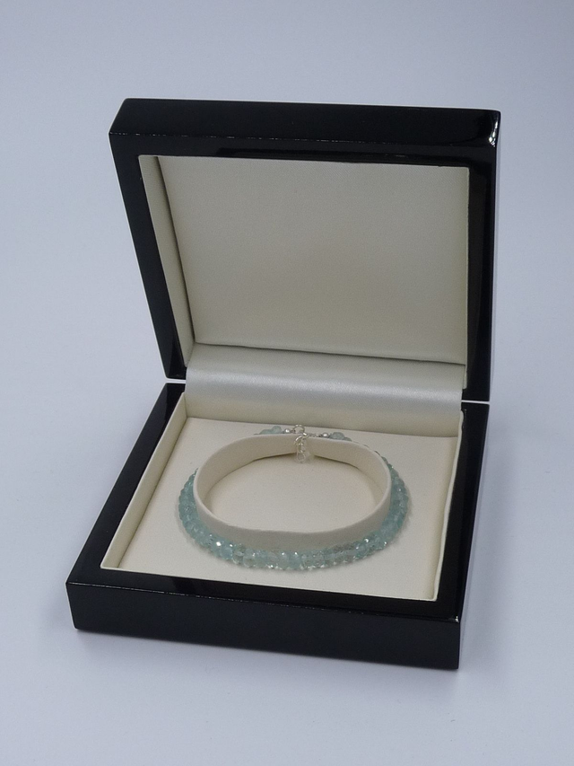 Bracelet en Aigue-marine facetté qualité joaillerie