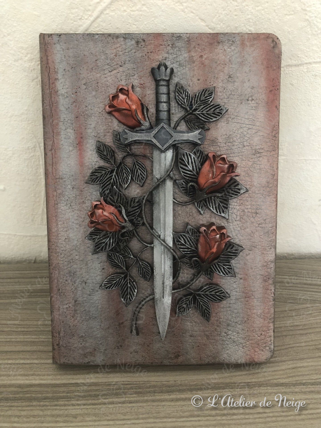 Carnet Sword and Roses