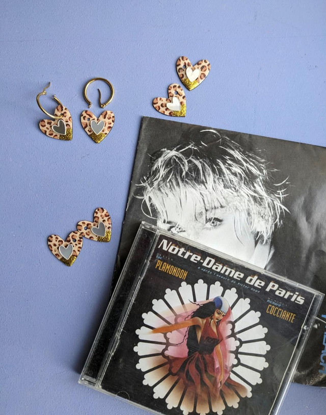Coeurs (sans créoles) Léopards Madonna et Notre Dame de Paris