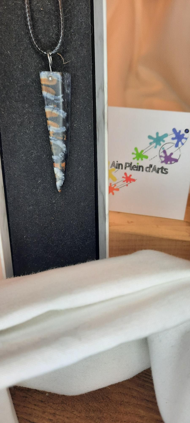 Collier molaire mammouth noir