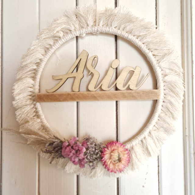 Cercle macramé prénom sur bois Fleurs séchées