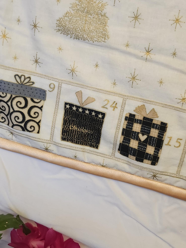 Gold Heart Advent Calendar 