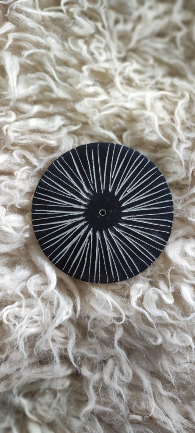 Wierookbrander Earth