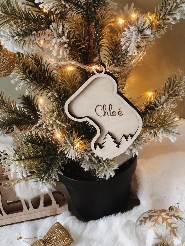 Boule de Noël en bois personnalisable