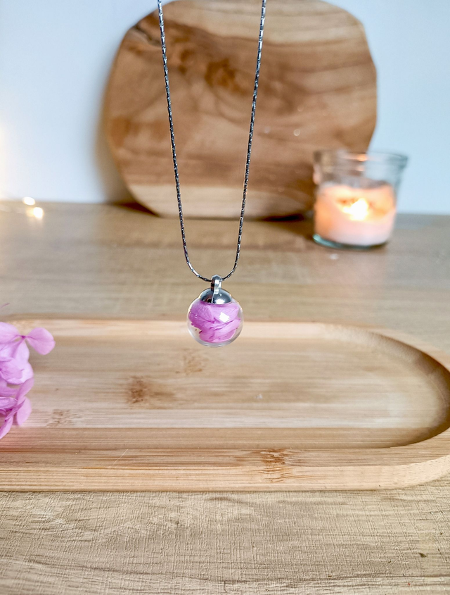 Collier pendentif en verre fleuri- Songe