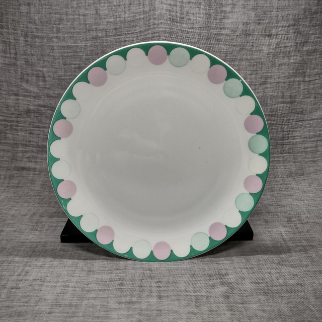 Thomas | Ontbijtbord (diameter 21 | hoogte 2 cm) wit porselein &#039;Medaillon&#039; met (licht) groene en paarse cirkeltjes | Vintage