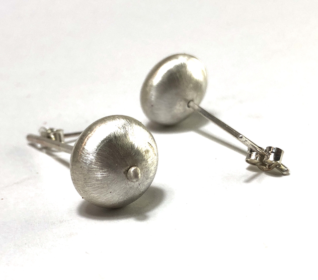 Hanging orb earrings 