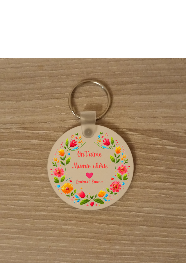 Porte clé on t&#039;aime mamie chérie