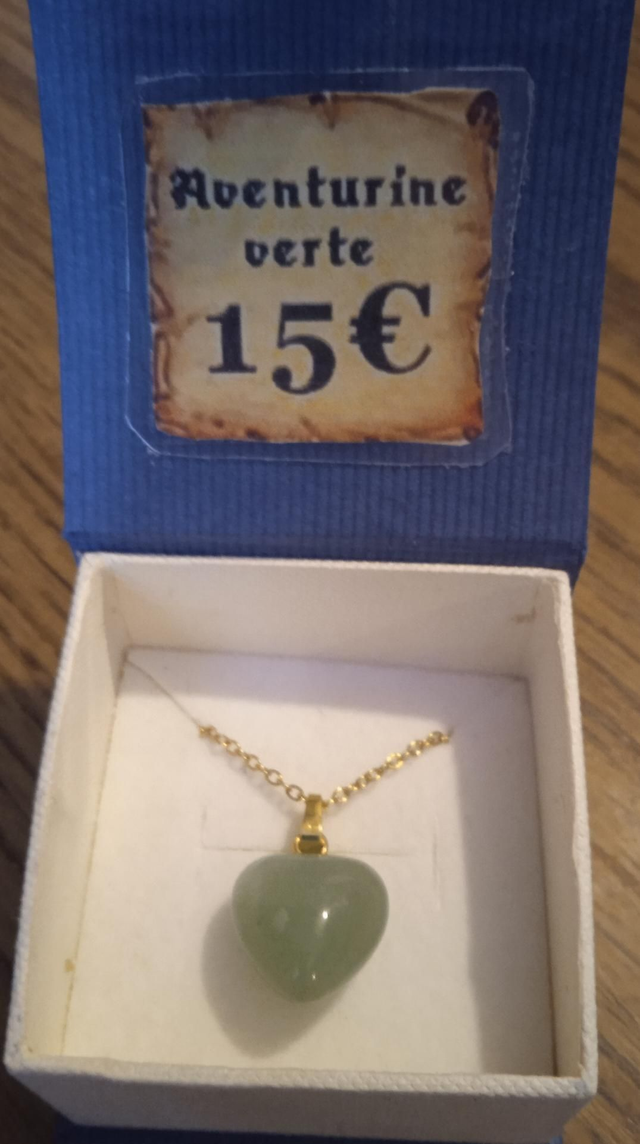 aventurine verte (pendentif coeur avec chaîne dorée) 