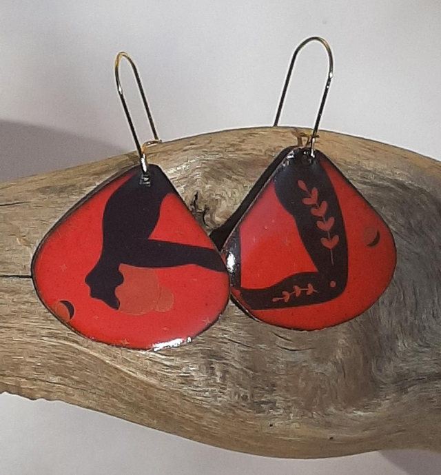 Boucles d'oreilles Gingko Rouges Noires dorées "femme yogi"