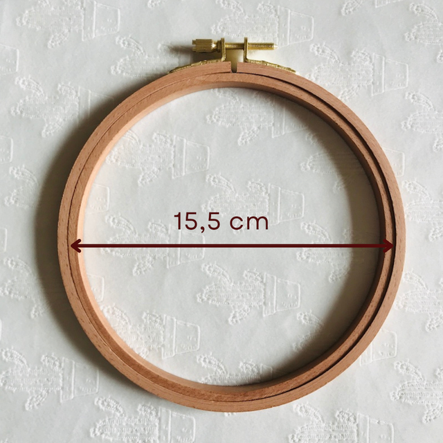 Tambour broderie bois 15 cm