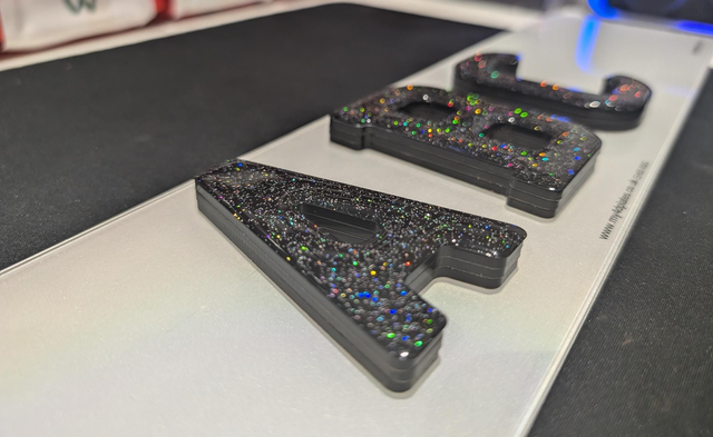 9mm Black 4D with Glitter Gel