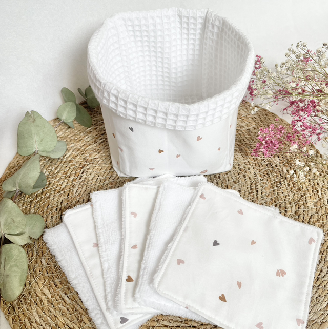 Lingettes nettoyantes et panière 