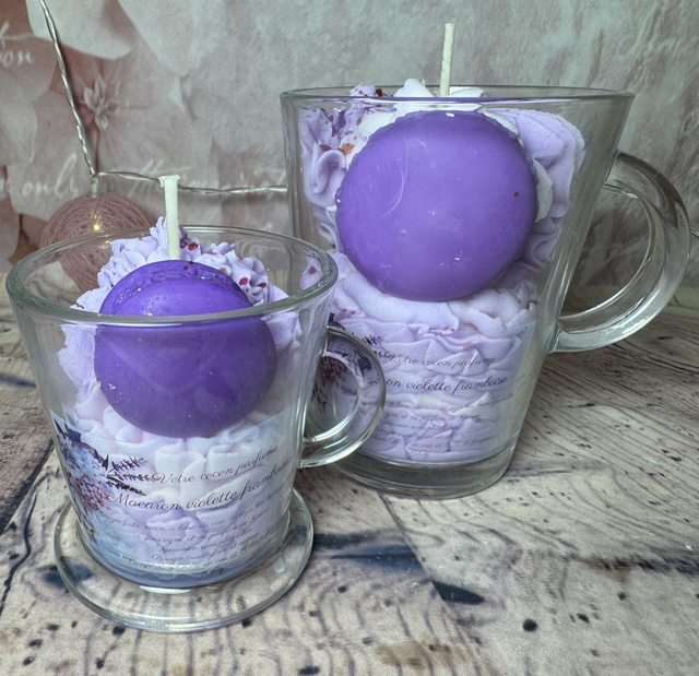 Bougie exquise macaron violette framboise 