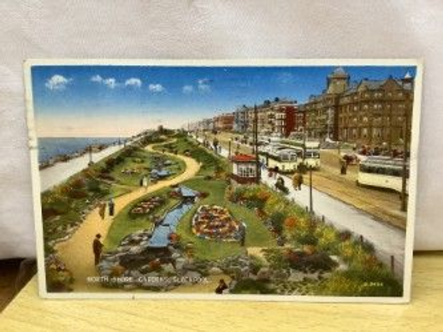 North Shore Gardens, Blackpool, Lancashire, Posted 1941 unbranded vintage postcard. Our Ref No. R419 £2.00