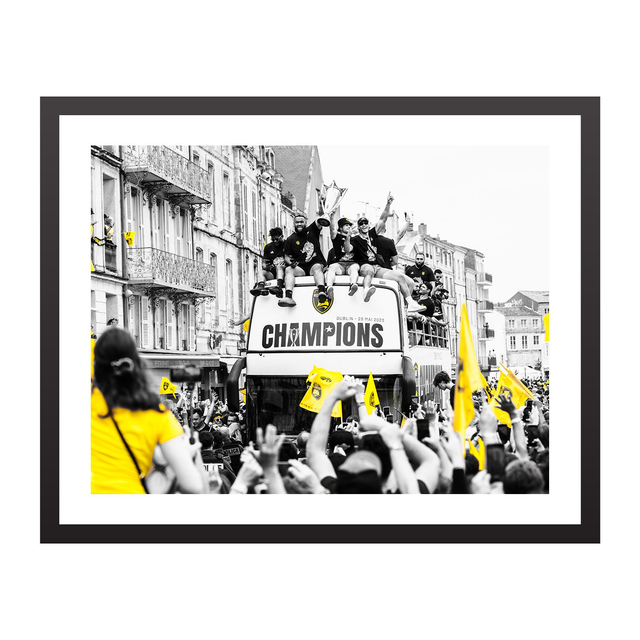 Rugby - Uini Atonio lève la coupe - 21/05/23 - La Rochelle