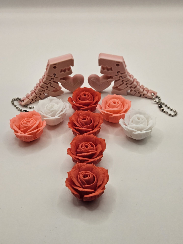 Flexible Heart-Stealing Dino Keyrings for that Special Someone