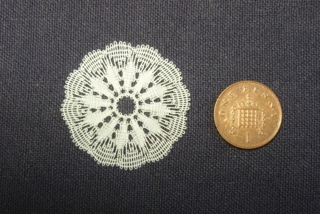 Handmade Lace Mat (Design C3)