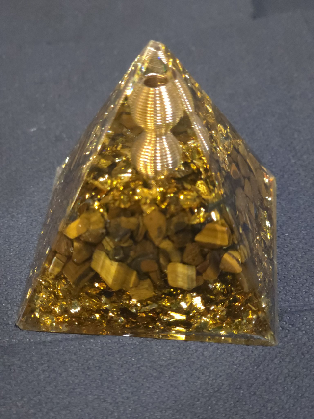 Orgonite Œil de Tigre 6 cm Spirale