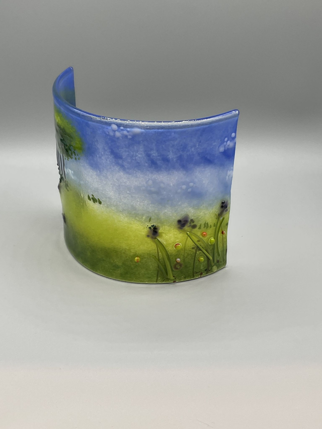 Tree Countryside Scene on curve