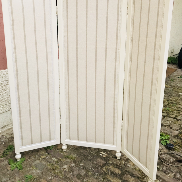 Weißer antiker Paravent Shabby chic 