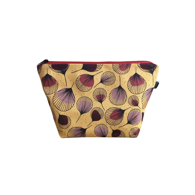 Trousse de toilette - tissu intérieur imperméable - PLUMES rouges fond jaune