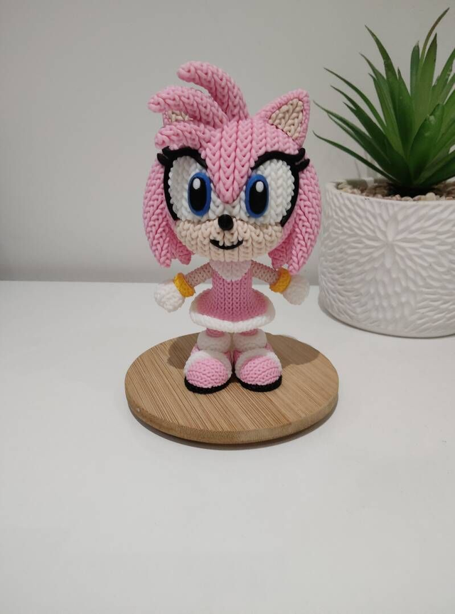 Amy Rose
