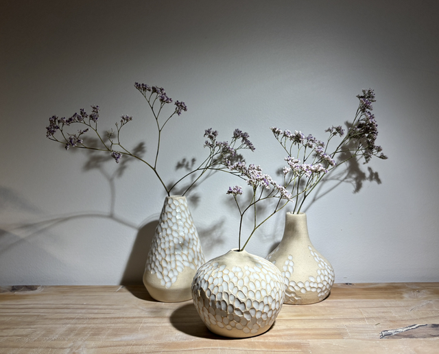 Lot de 3 Soliflores en grès blanc émaillé