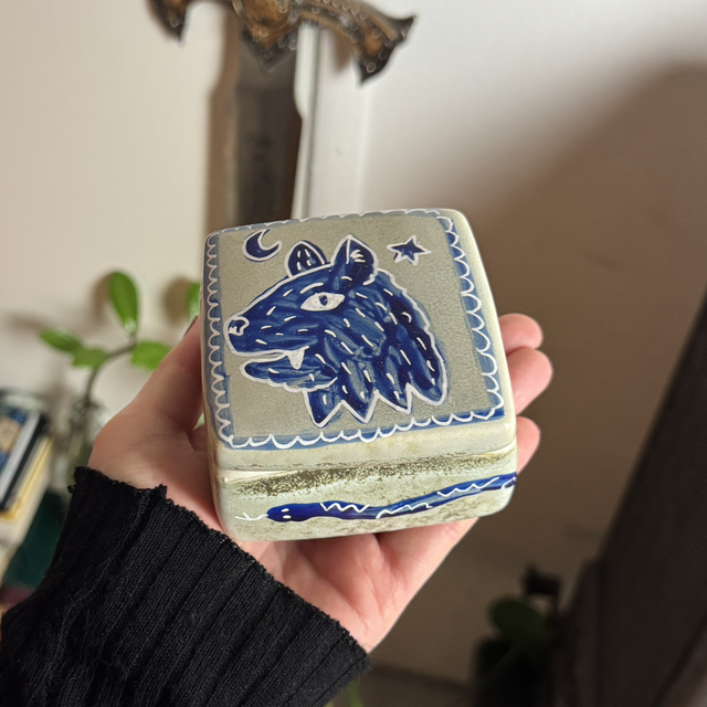 CERAMIC BOX : WOLF AND SNAKES 2