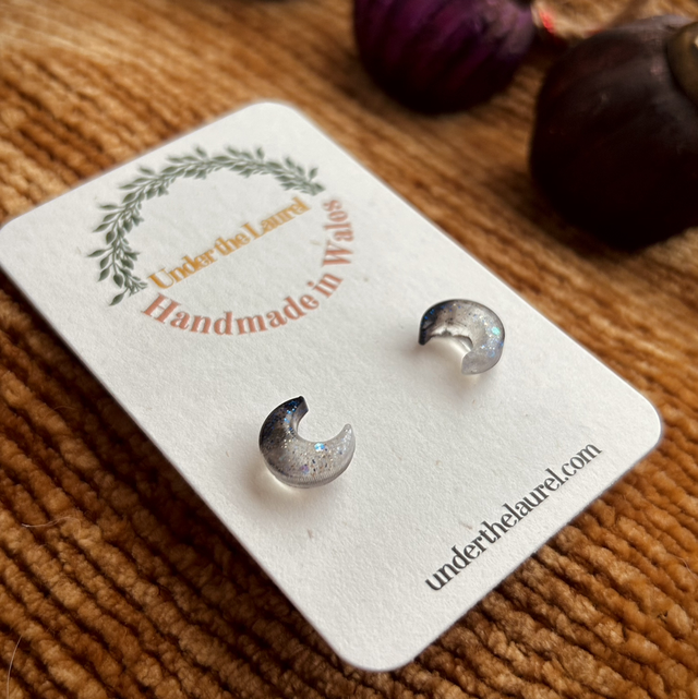 Winter Crescent Moon Earrings - Black to White Ombre 