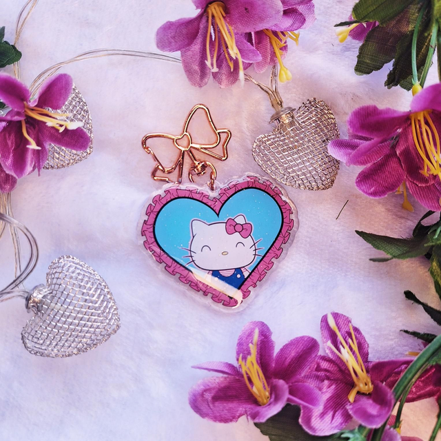 Hello Kitty We ♡ Sanrio - Llavero