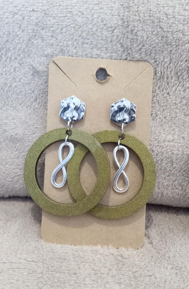 Boucle d'oreille 3