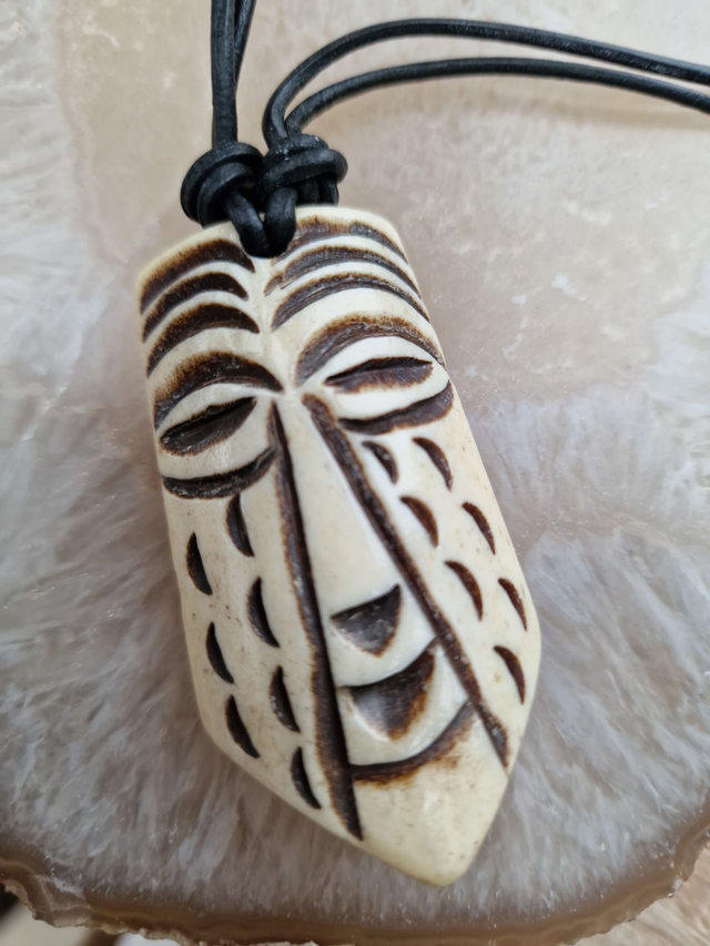 Collier Africain Maori Cuir Noir