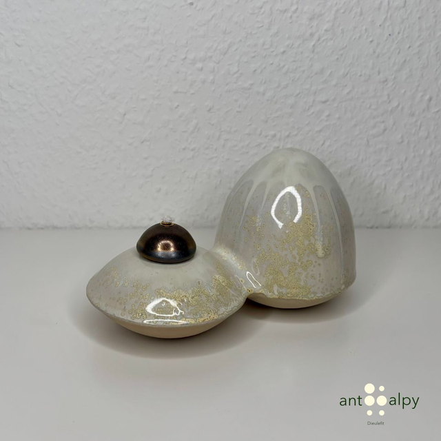 "Molecular" Oil Lamp