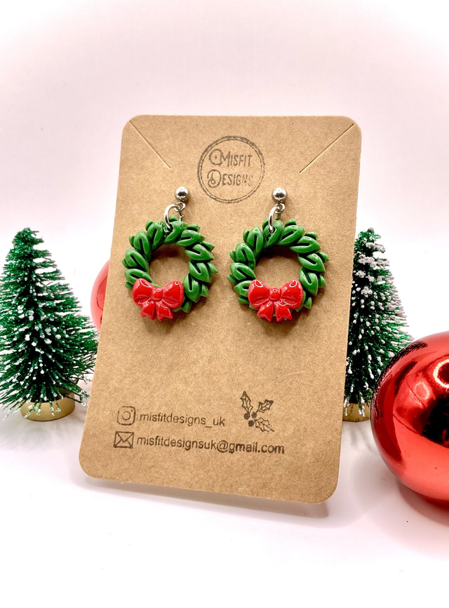 Holly wreath drop earrings