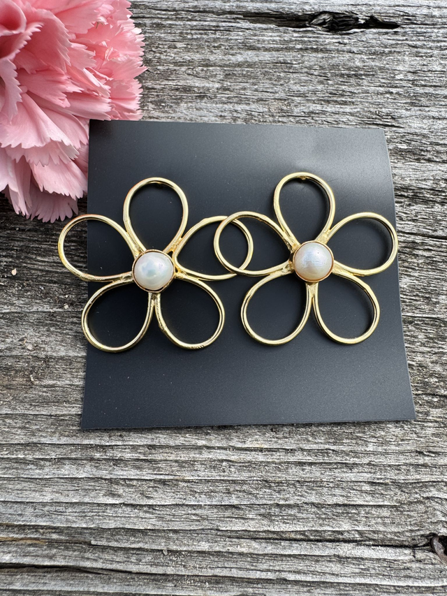 Simple wire flower webiste 