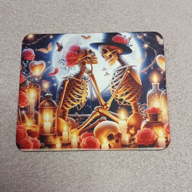 Couples de squelettes dans la lune