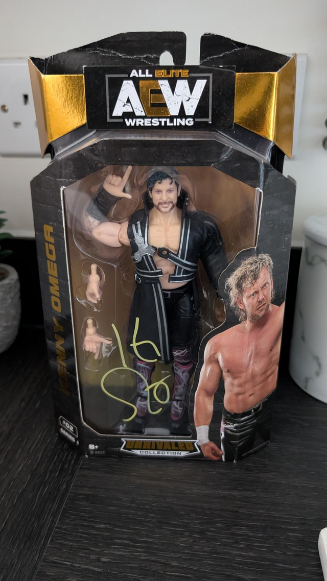 AEW Signed Unrivaled Series 1 Kenny Omega #02 Figure with SWAU Authentication 