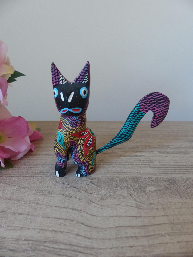 Sculpture sur bois de chat – Art populaire mexicain chat coloré – Alebrije fait main du Mexique