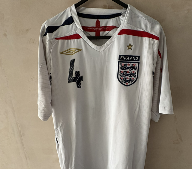 England Home Shirt 2007-09 Gerrard 4