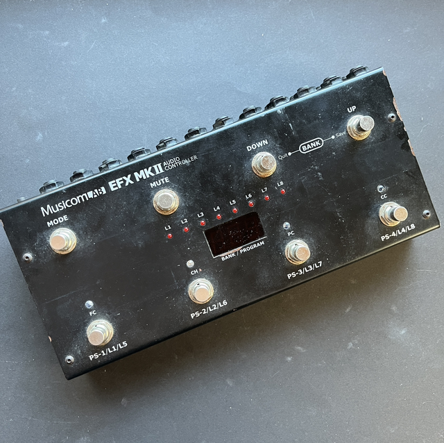 Musicom Lab EFX MK2 (Mark 2) Programmable Pedalboard Effects Switcher with 100 Presets, 8 True-Bypass Loops, MIDI, and Tuner Mute!