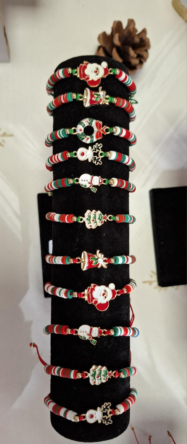 Bracelets fantaisies en perles et élastique 