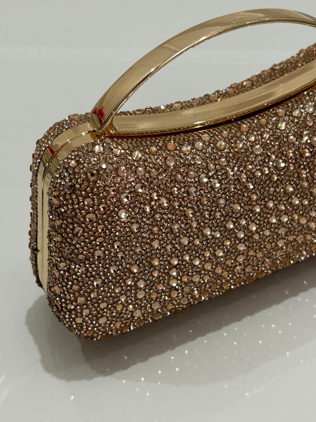 CLUTCH RETANGULAR BORDAS ARREDONDADAS BRILHO COM ALÇA METAL FIXA ROSE GOLD (FSS-74)