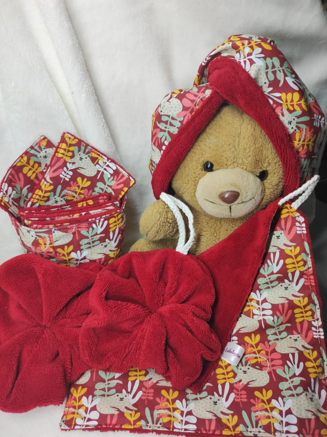 Ensemble visage et douche jungle lie de vin